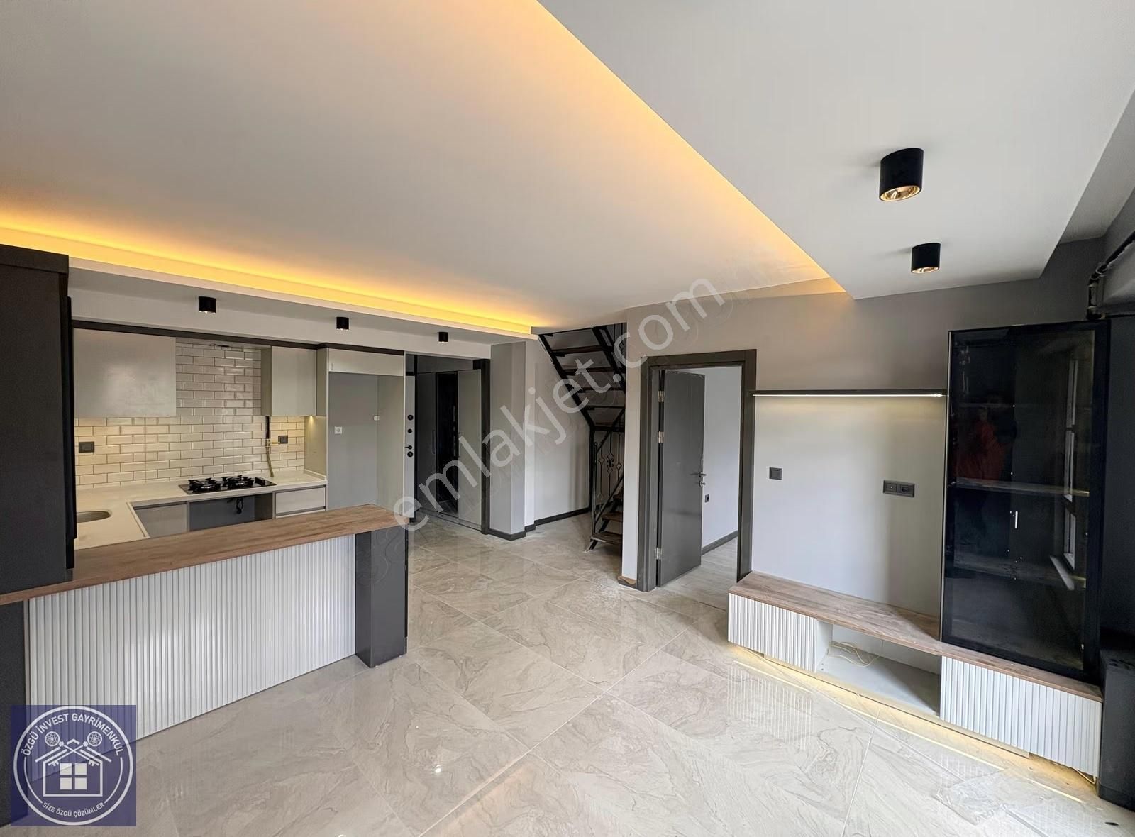 Özgü Gayrimenkul'den Fatih'te Sıfır Lüks 2+1 Dubleks Daire