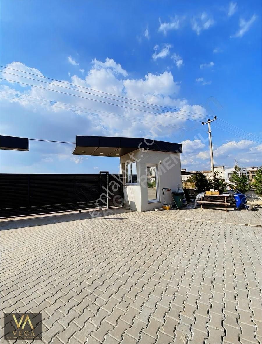 Villalar Bölgesinde 2+1 Kapalı Mutfak Site İçi Satılık Daire - Görsel 7