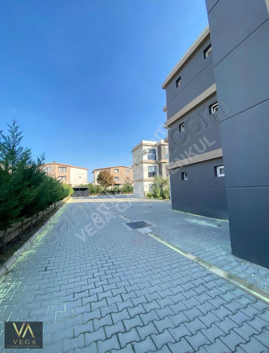 Villalar Bölgesinde 2+1 Kapalı Mutfak Site İçi Satılık Daire - Görsel 32