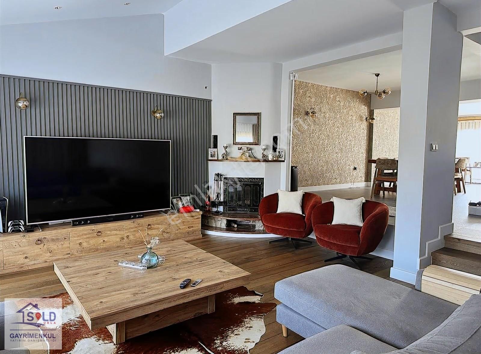 Urla Binkonutlar' Da Full Tadilatlı Satılık Villa - Görsel 11