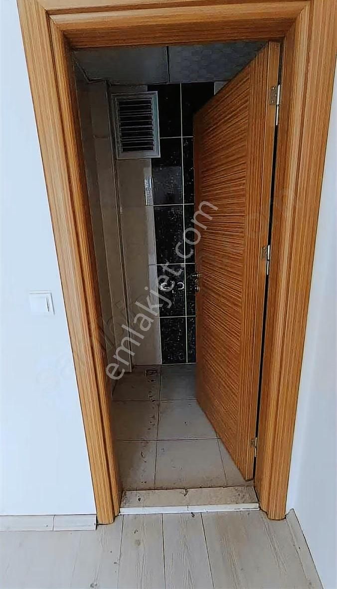 Çeçenistan Cadde Üzerinde 3+1 Kiralık - Görsel 12