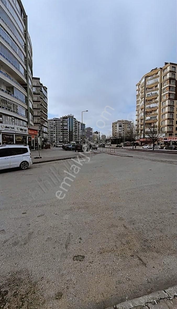 Çeçenistan Cadde Üzerinde 3+1 Kiralık - Görsel 7