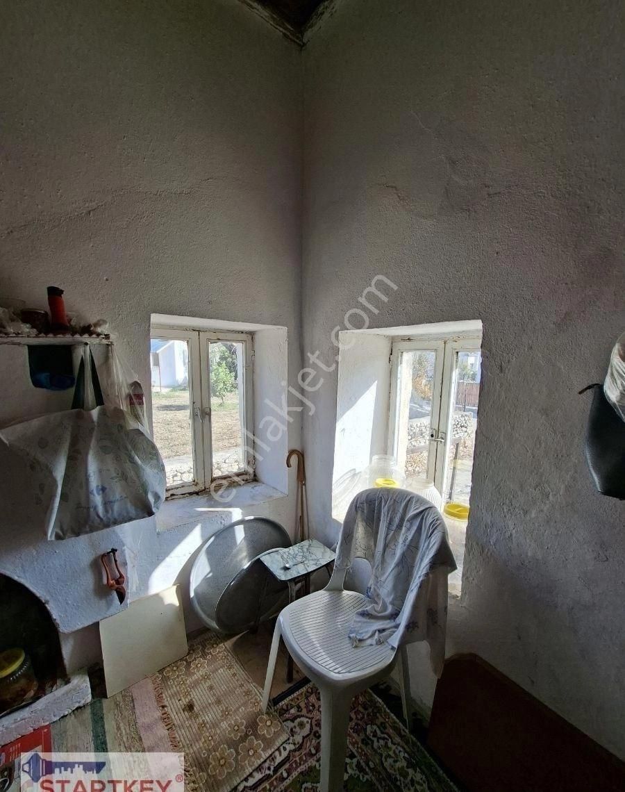 Startkey Pelit Yazı'da Satılık Çok Uygun Fıyata Bahceli Taş Ev - Görsel 14