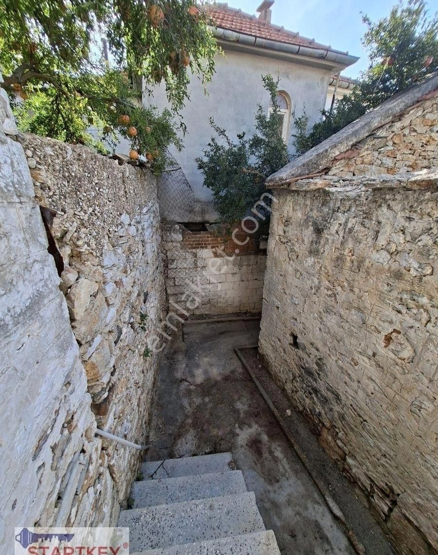 Startkey Pelit Cumalı'da Satılık Tarihi Taş Ev - Görsel 9