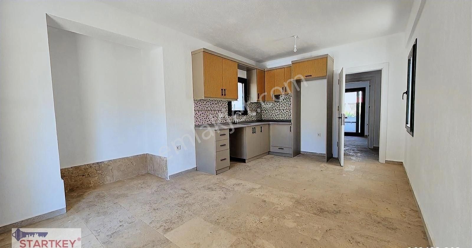 Startkey Pelit Merkez'e Çok Yakın Geniş Balkonlu 1+1 Daire - Görsel 12