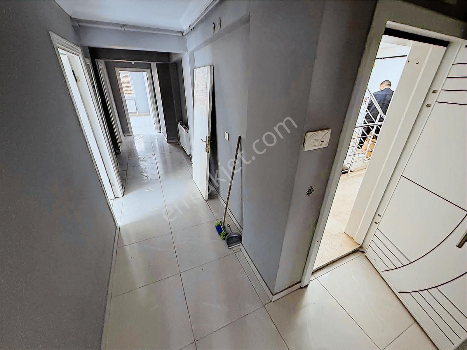 Keçiörende Asansörlü 4+1cadde Yanı 3.banyolu Kiralık Dubleks - Görsel 20