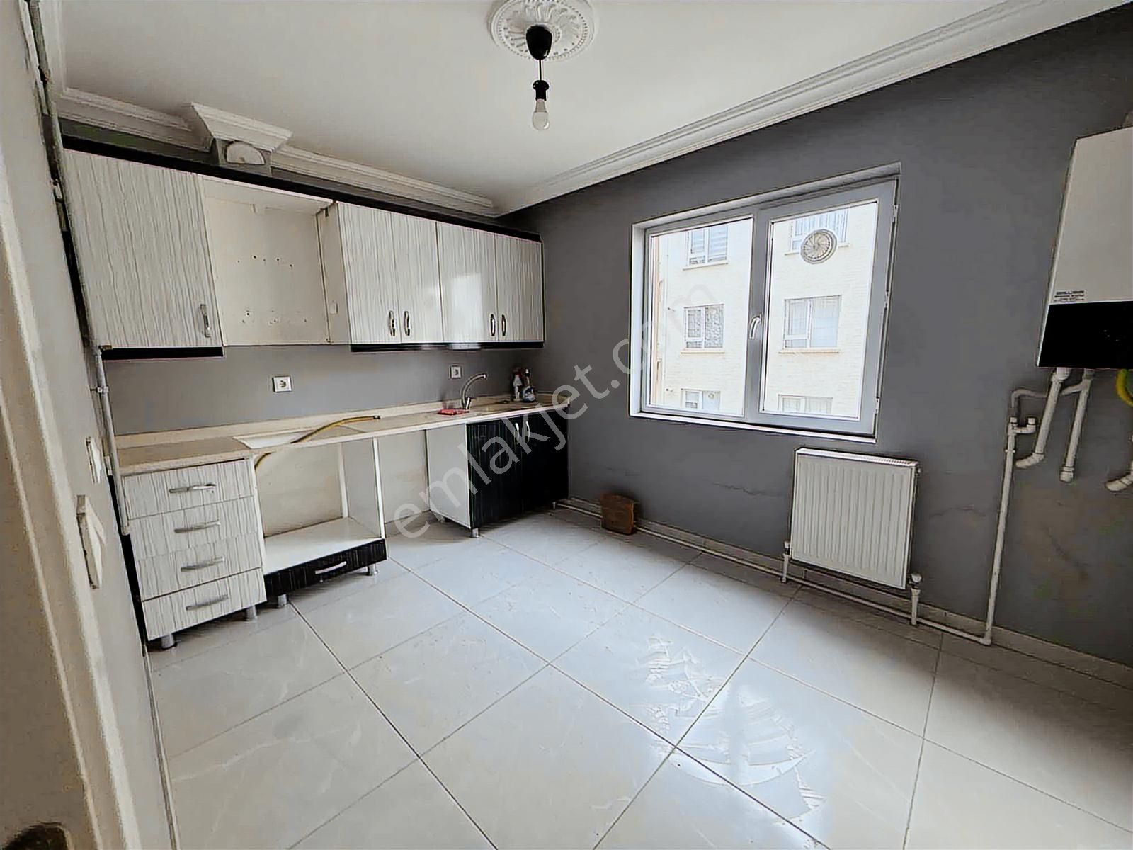 Keçiörende Asansörlü 4+1cadde Yanı 3.banyolu Kiralık Dubleks - Görsel 14