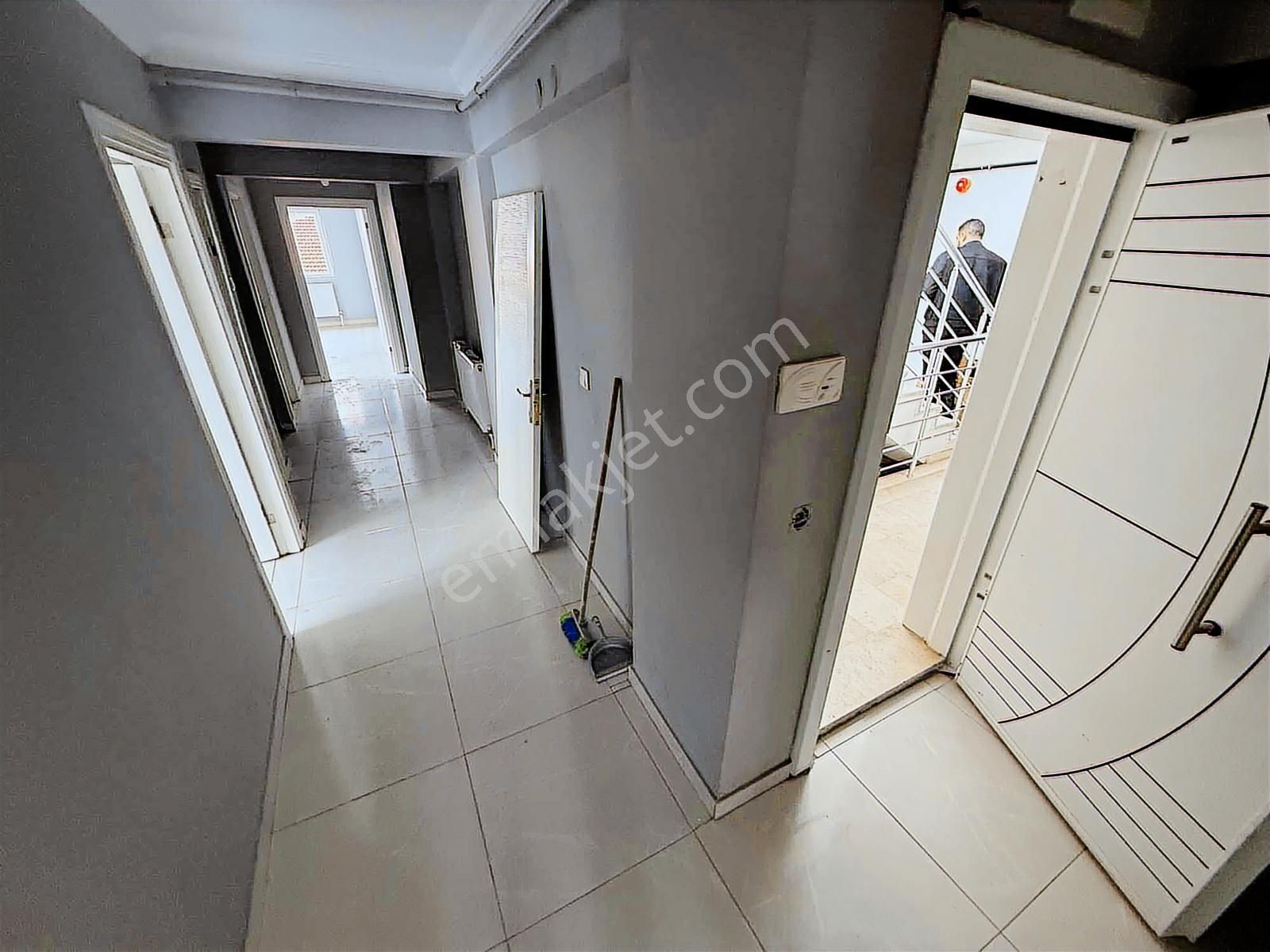 Keçiörende Asansörlü 4+1cadde Yanı 3.banyolu Kiralık Dubleks - Görsel 24