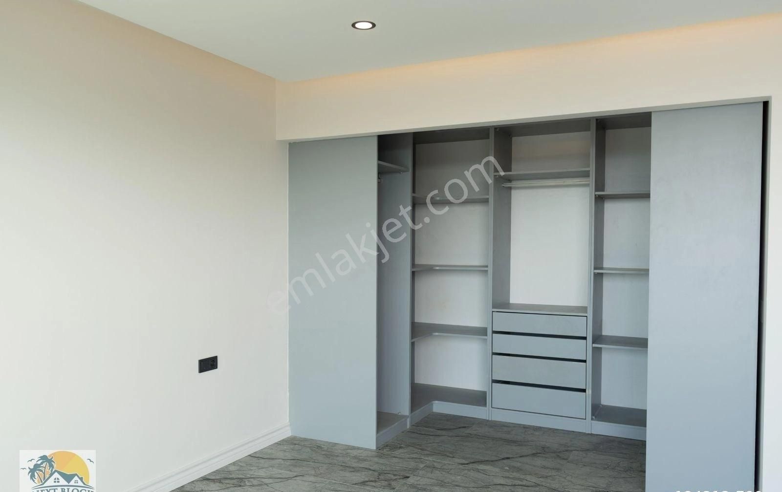 Kuşadası Karaova'da Full Deniz Manzaralı Özel Havuzlu Satılık Villa - Görsel 9