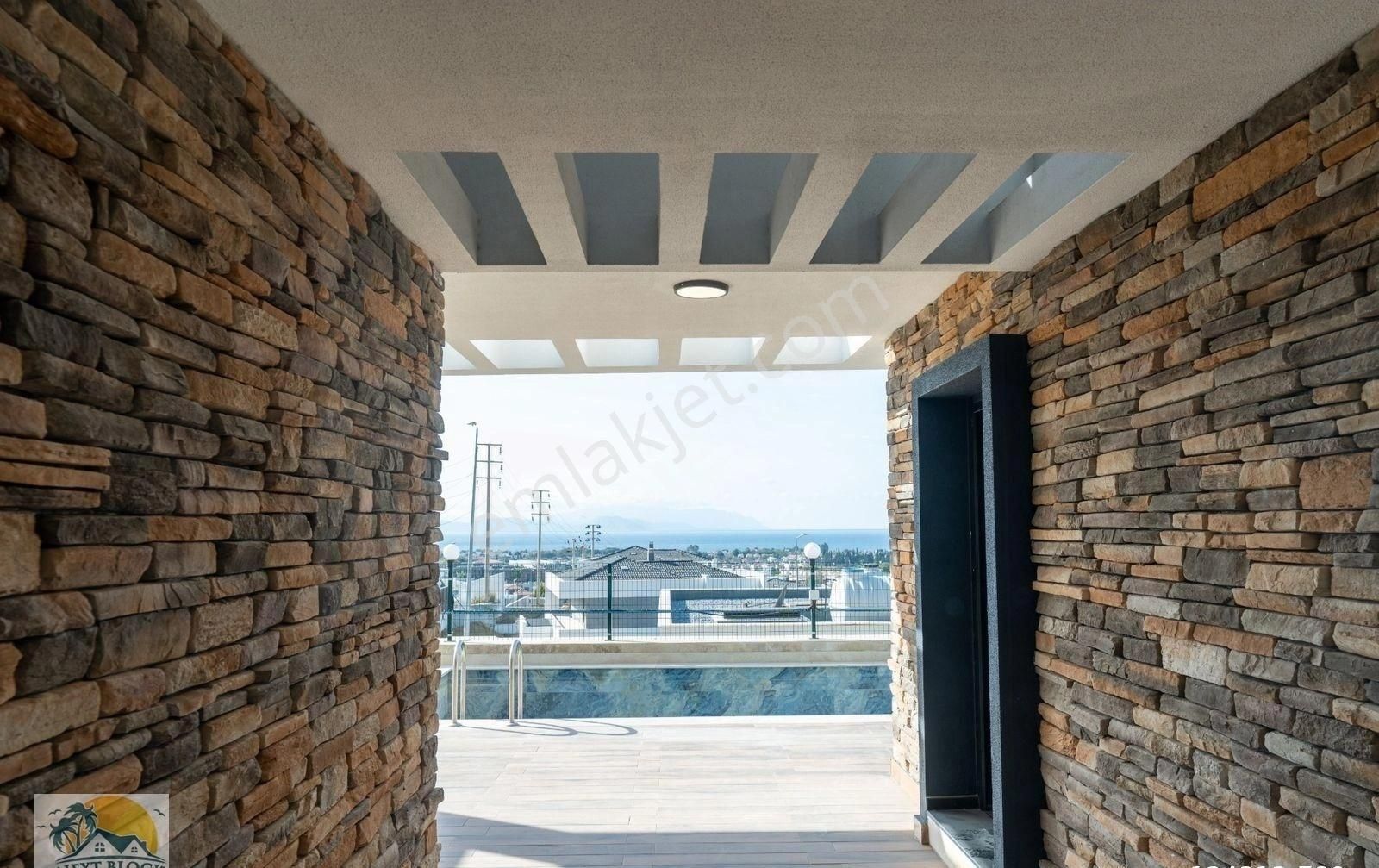 Kuşadası Karaova'da Full Deniz Manzaralı Özel Havuzlu Satılık Villa - Görsel 30