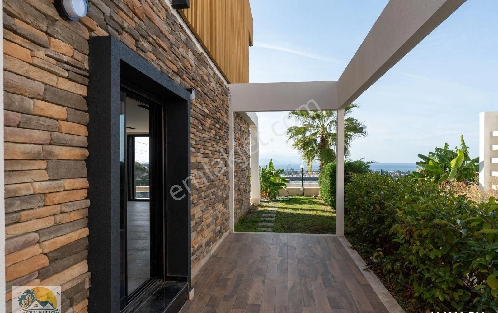 Kuşadası Karaova'da Full Deniz Manzaralı Özel Havuzlu Satılık Villa - Görsel 26