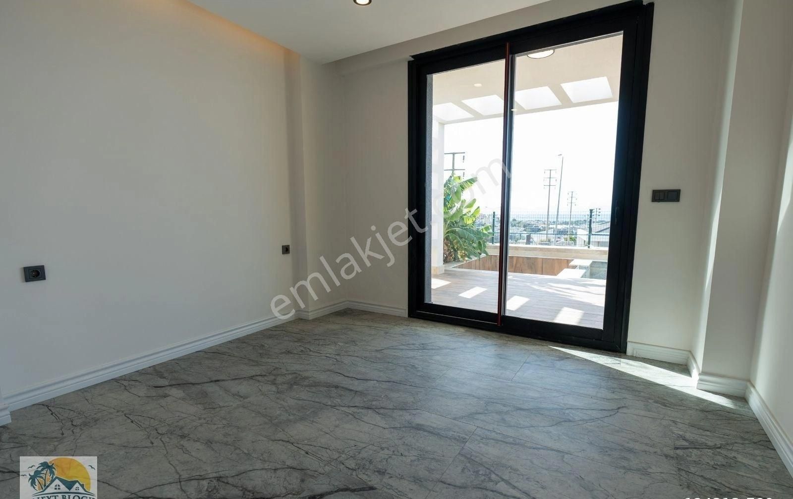 Kuşadası Karaova'da Full Deniz Manzaralı Özel Havuzlu Satılık Villa - Görsel 29