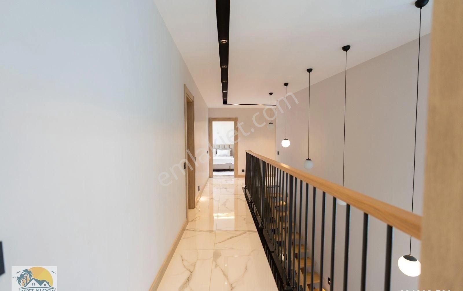 Acil !!! Kuşadası Kuştur Mevkiinde Geniş Ve Ferah Yaşam Alanlarına Sahip 4+1 Satılık Villa - Görsel 13