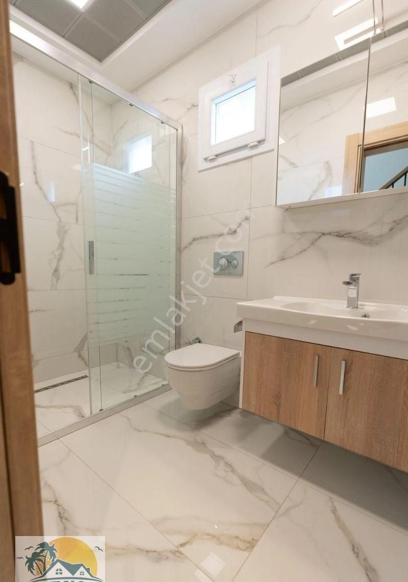 Acil !!! Kuşadası Kuştur Mevkiinde Geniş Ve Ferah Yaşam Alanlarına Sahip 4+1 Satılık Villa - Görsel 16