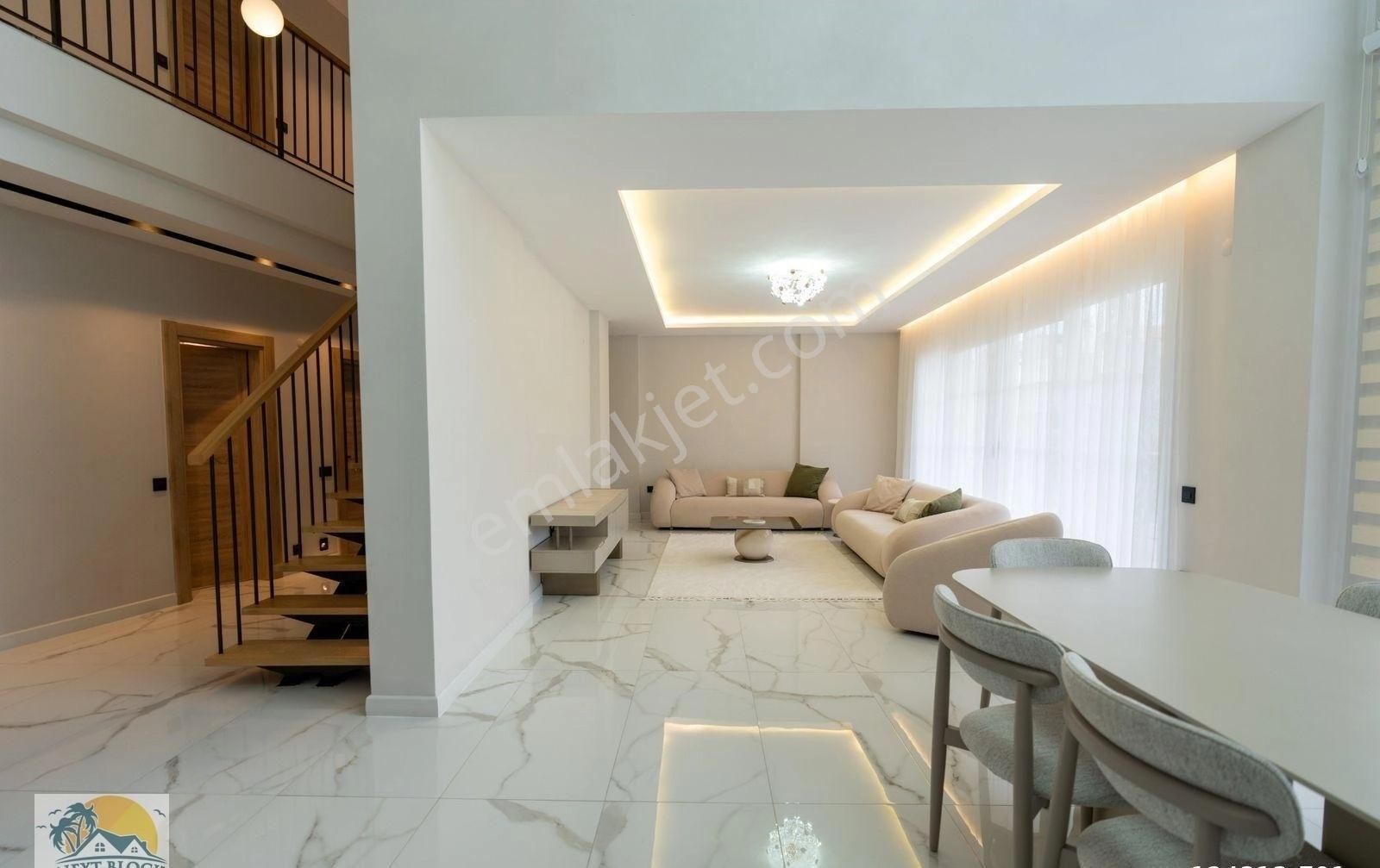 Acil !!! Kuşadası Kuştur Mevkiinde Geniş Ve Ferah Yaşam Alanlarına Sahip 4+1 Satılık Villa - Görsel 15