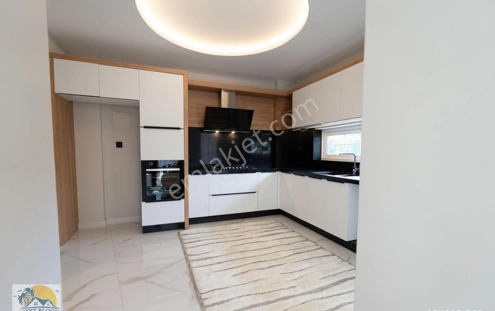 Acil !!! Kuşadası Kuştur Mevkiinde Geniş Ve Ferah Yaşam Alanlarına Sahip 4+1 Satılık Villa - Görsel 28