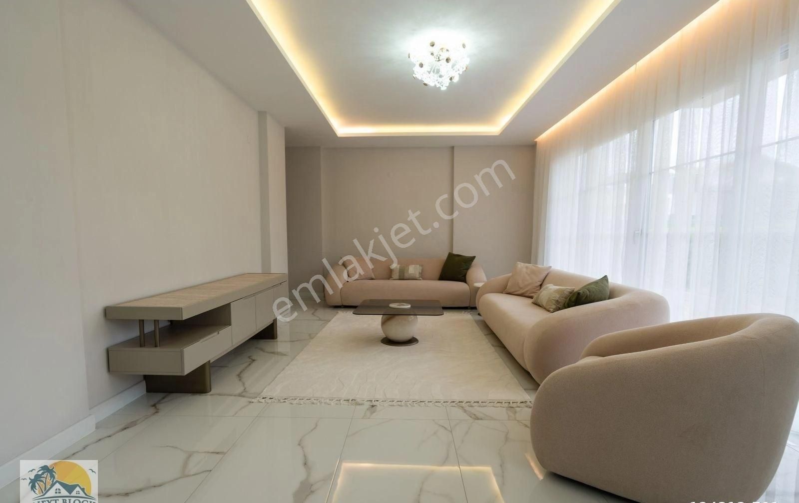 Acil !!! Kuşadası Kuştur Mevkiinde Geniş Ve Ferah Yaşam Alanlarına Sahip 4+1 Satılık Villa - Görsel 6