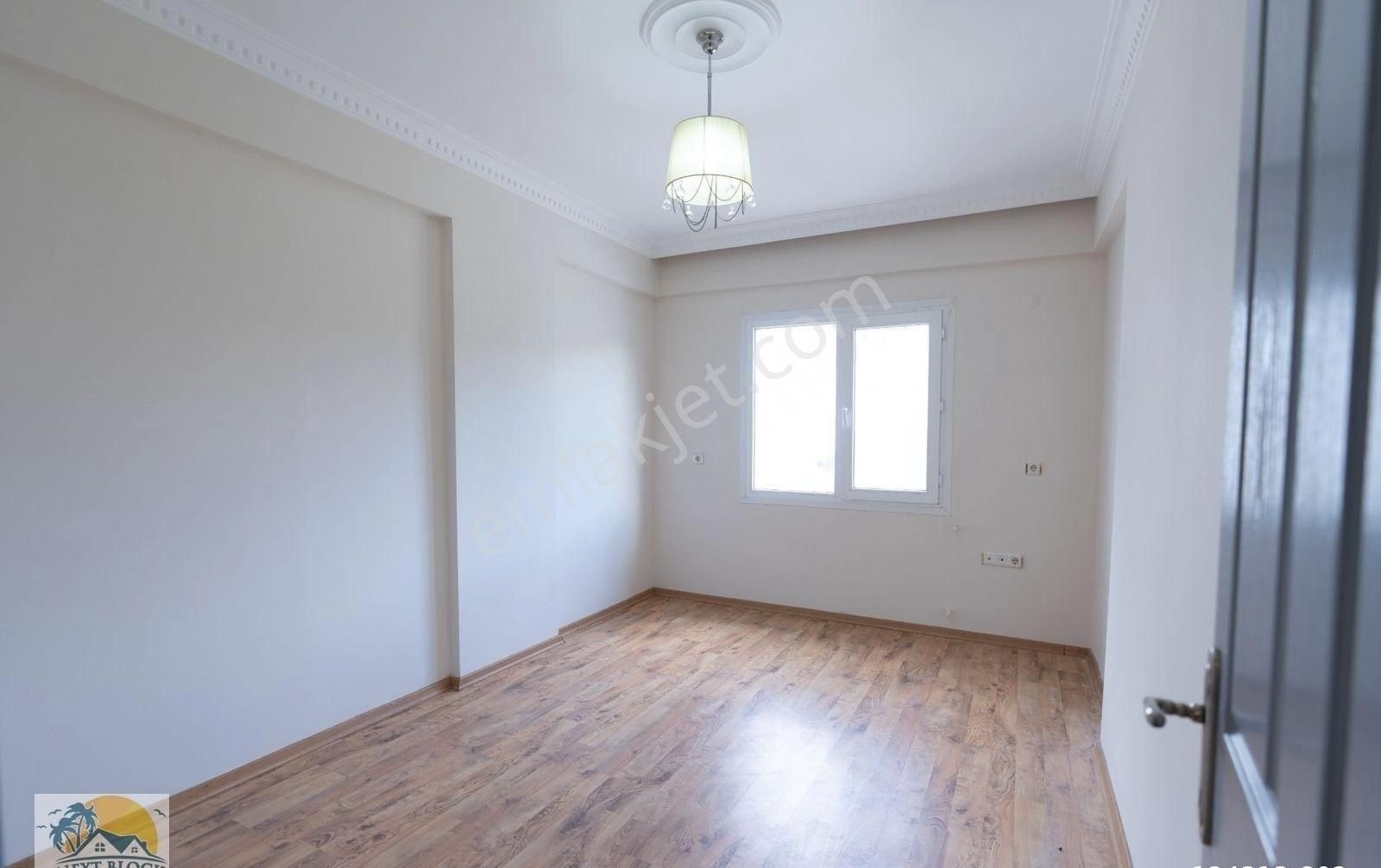 Kuşadası Merkezi Lokasyonda Satılık 3+1 Masrafsız Fırsat Daire - Görsel 15