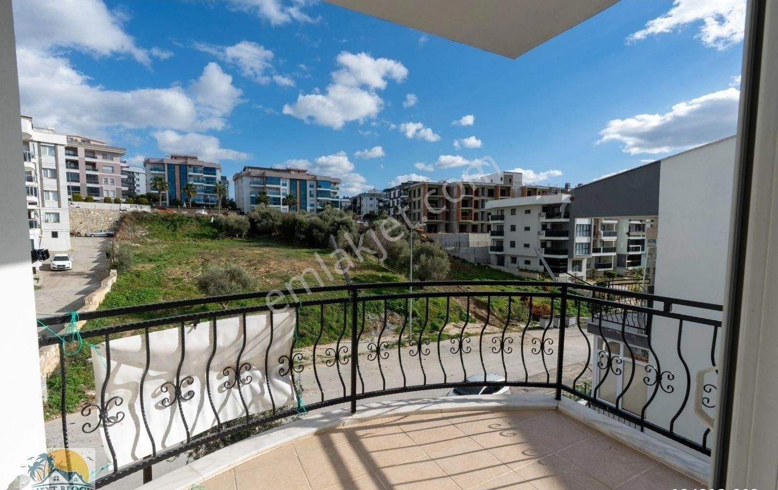 Kuşadası Merkezi Lokasyonda Satılık 3+1 Masrafsız Fırsat Daire - Görsel 12