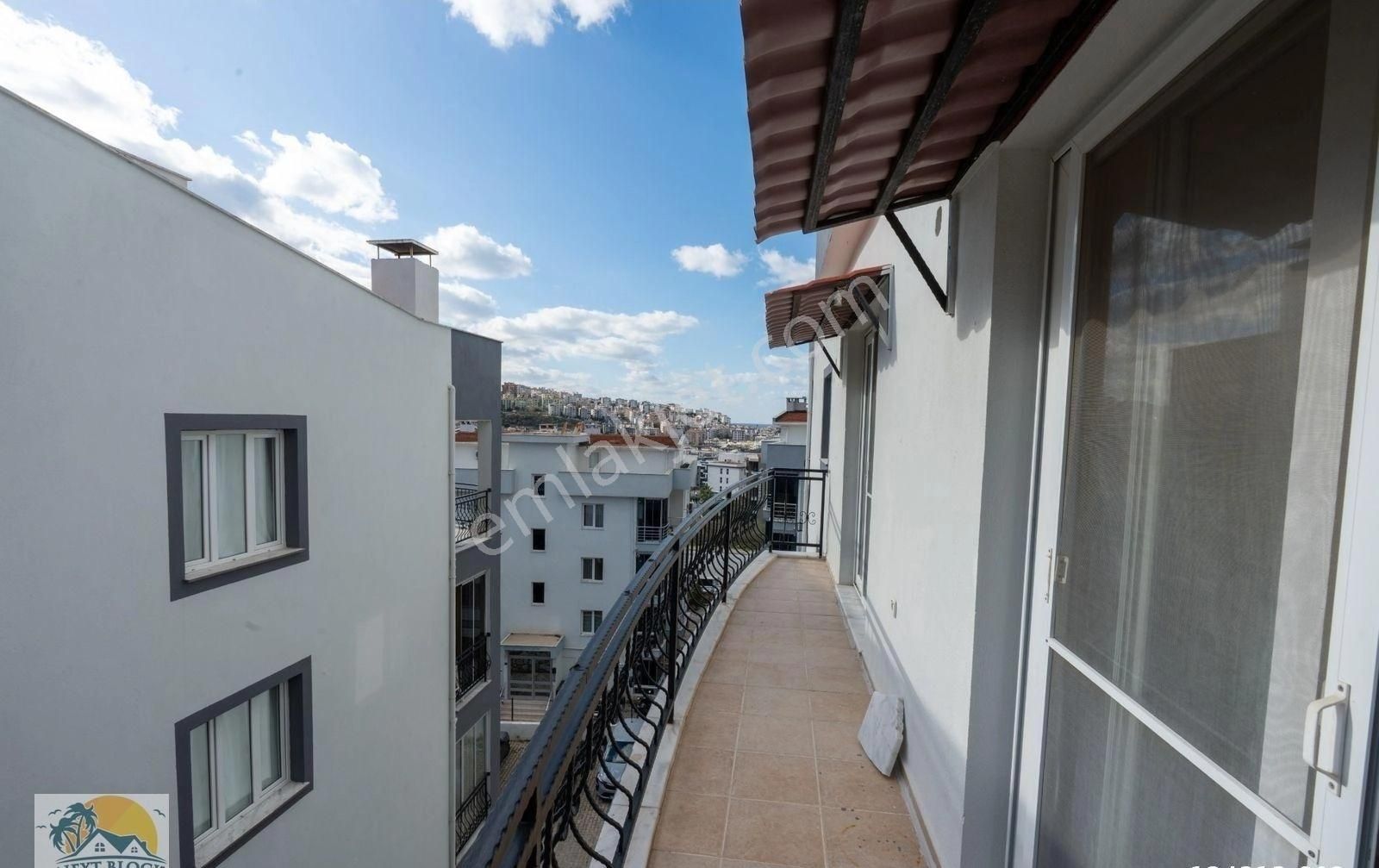 Kuşadası Merkezi Lokasyonda Satılık 3+1 Masrafsız Fırsat Daire - Görsel 11