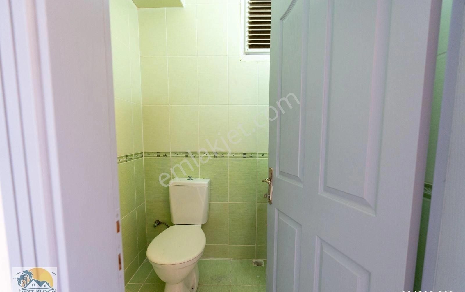 Kuşadası Merkezi Lokasyonda Satılık 3+1 Masrafsız Fırsat Daire - Görsel 5