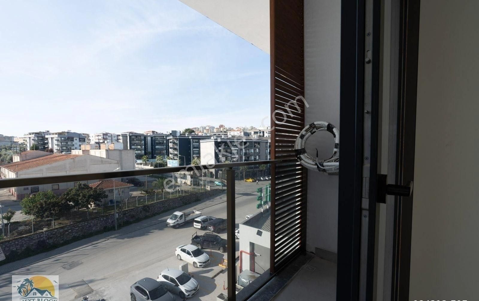 Kuşadası Değirmendere'de Merkezi Konumda Satılık Sıfır 3+1 Daire - Görsel 23