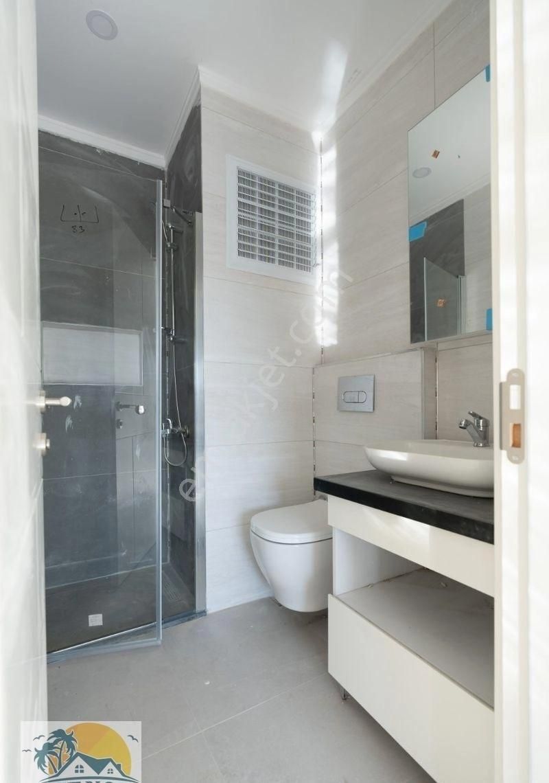 Kuşadası Değirmendere'de Merkezi Konumda Satılık Sıfır 3+1 Daire - Görsel 27