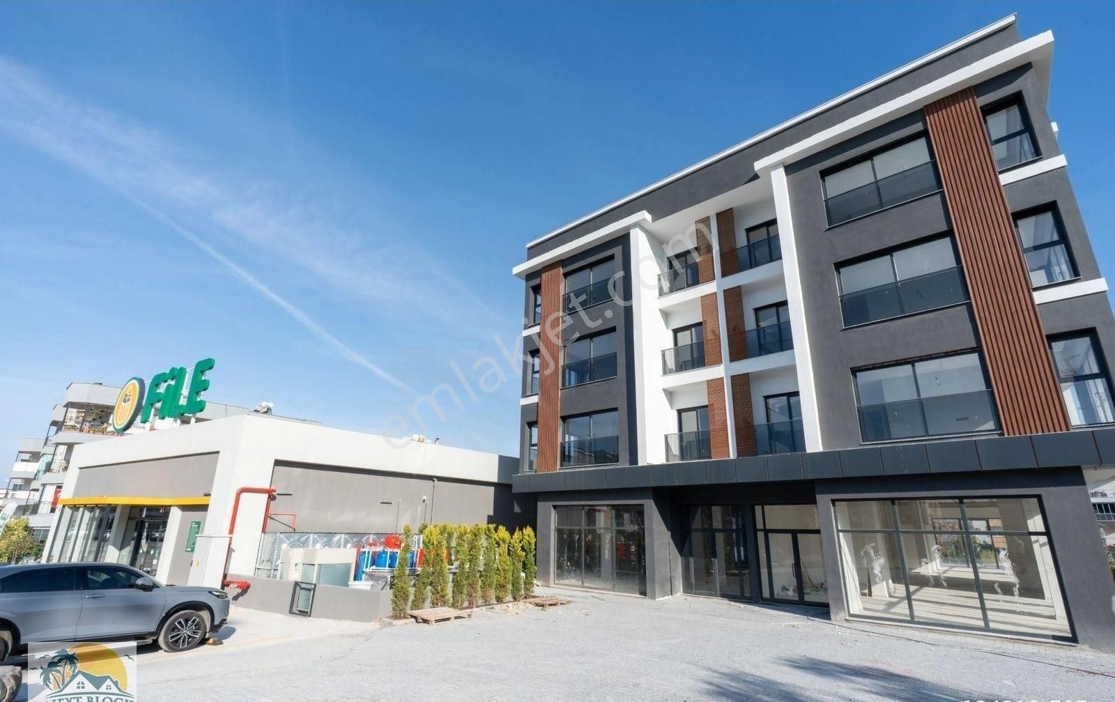 Kuşadası Değirmendere'de Merkezi Konumda Satılık Sıfır 3+1 Daire