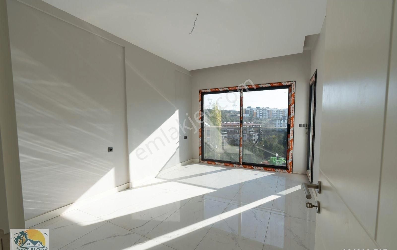 Kuşadası Değirmendere'de Merkezi Konumda Satılık Sıfır 3+1 Daire - Görsel 7