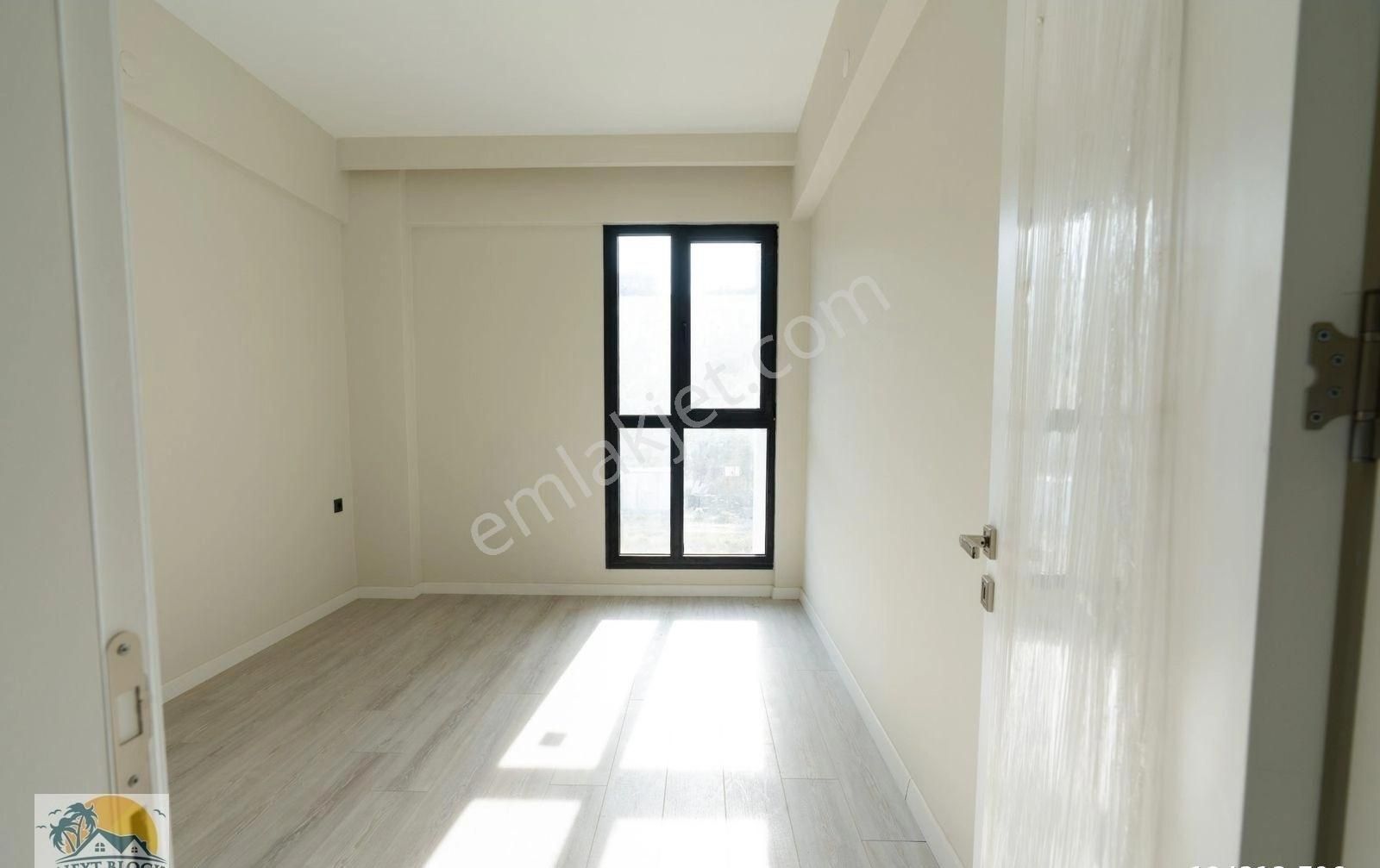 Kuşadası Değirmendere'de Kapalı Mutfak Deniz Manzaralı 2+1 - Görsel 24