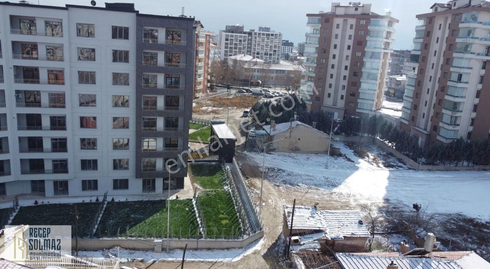 Ahmet Özcan Caddesinde Satılık Site İçerisi 3+1 Ara Kat Daire - Görsel 27