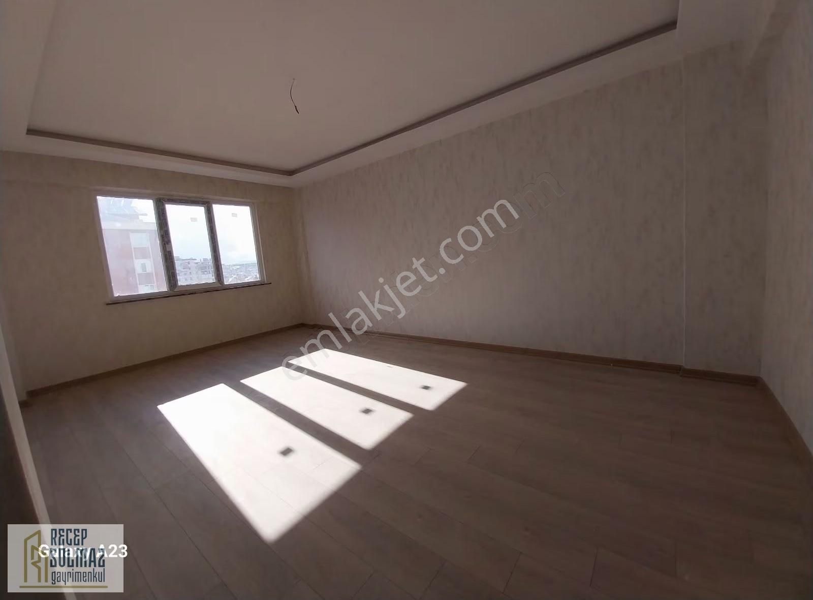 Ahmet Özcan Caddesinde Satılık Site İçerisi 3+1 Ara Kat Daire - Görsel 23