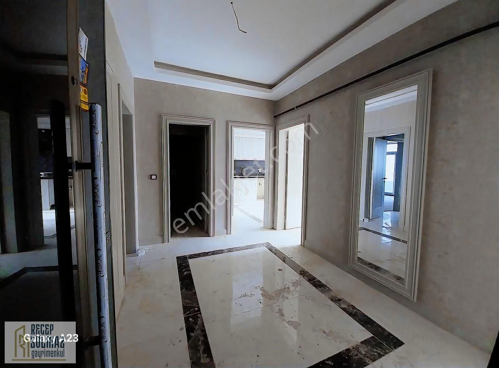 Ahmet Özcan Caddesinde Satılık Site İçerisi 3+1 Ara Kat Daire - Görsel 9
