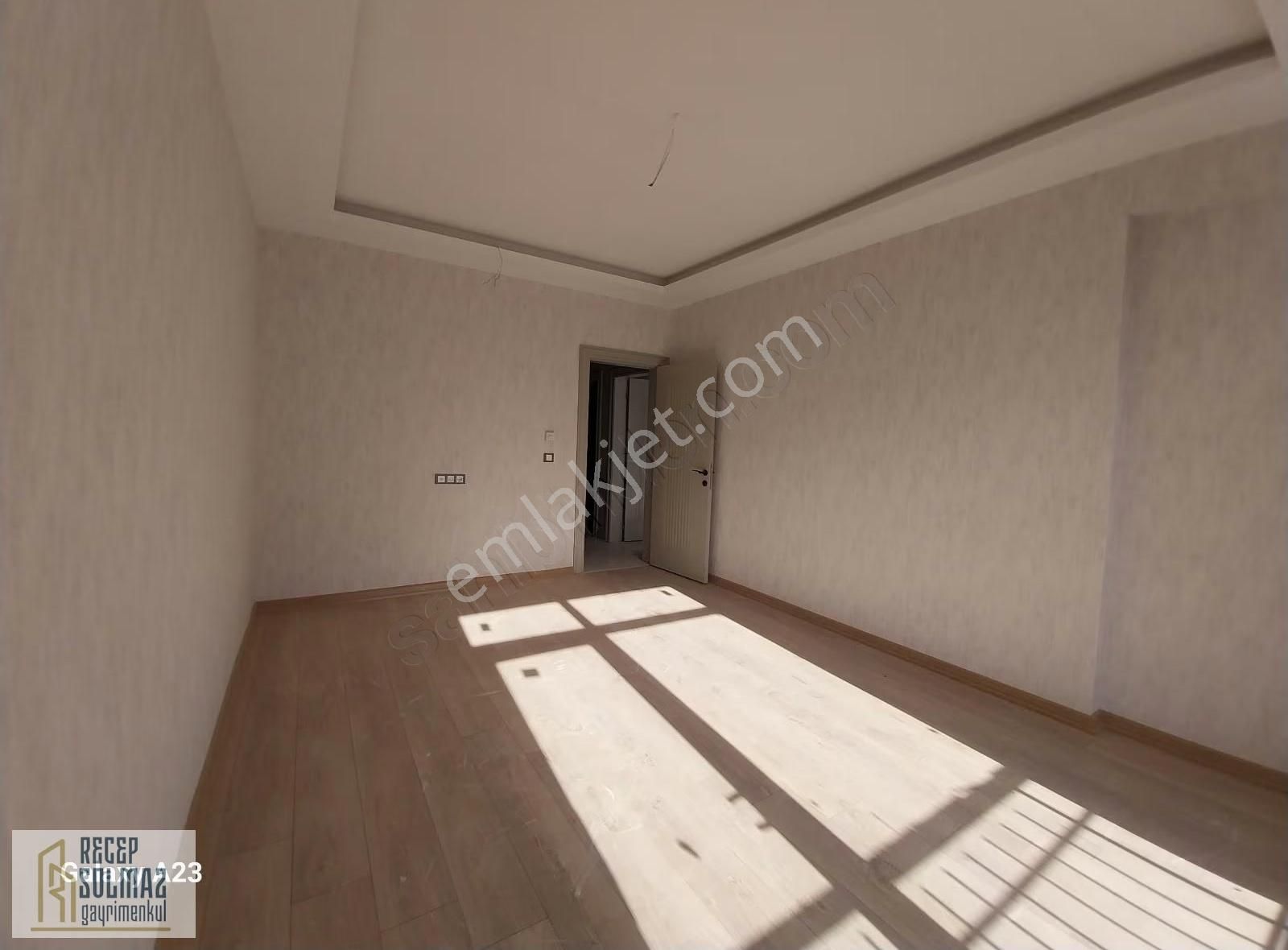 Ahmet Özcan Caddesinde Satılık Site İçerisi 3+1 Ara Kat Daire - Görsel 13