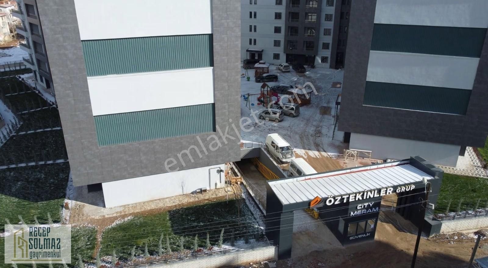 Ahmet Özcan Caddesinde Satılık Site İçerisi 3+1 Ara Kat Daire - Görsel 31