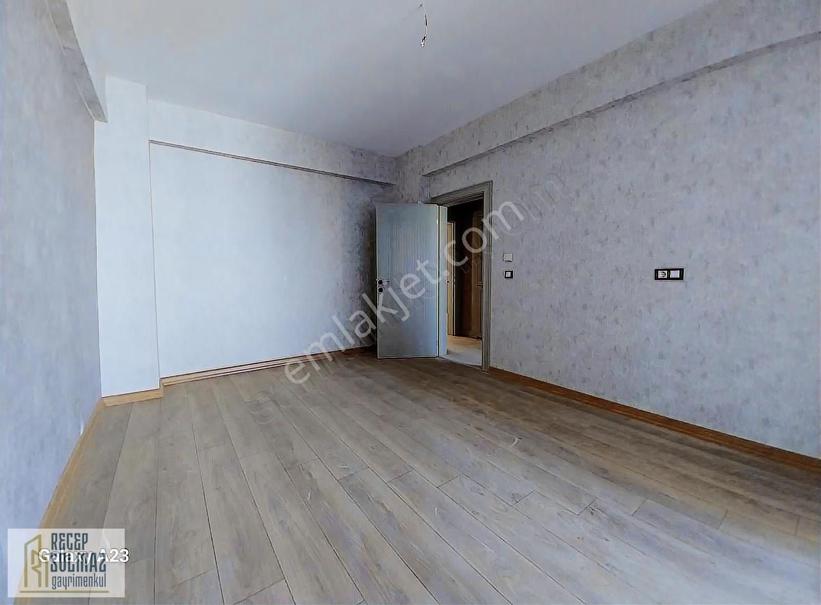 Ahmet Özcan Caddesinde Satılık Site İçerisi 3+1 Ara Kat Daire - Görsel 14