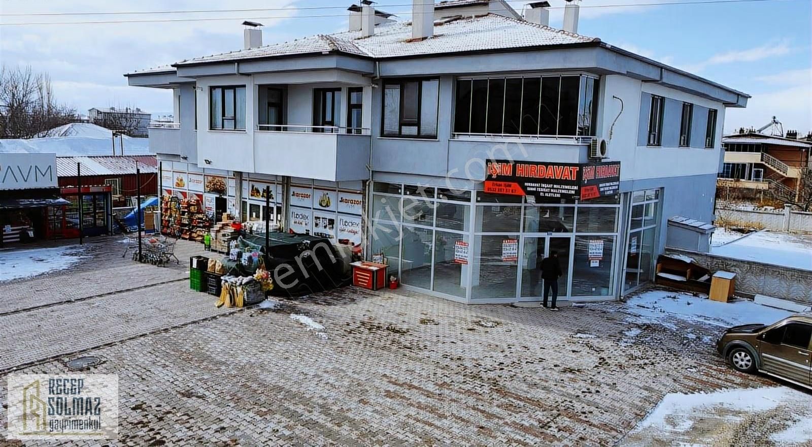 Abdürreşit Caddesinde Satılık 120m2 Köşe Dükkan Caddeye Cepheli - Görsel 22
