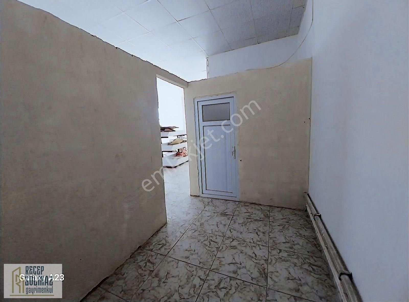 Abdürreşit Caddesinde Satılık 120m2 Köşe Dükkan Caddeye Cepheli - Görsel 13