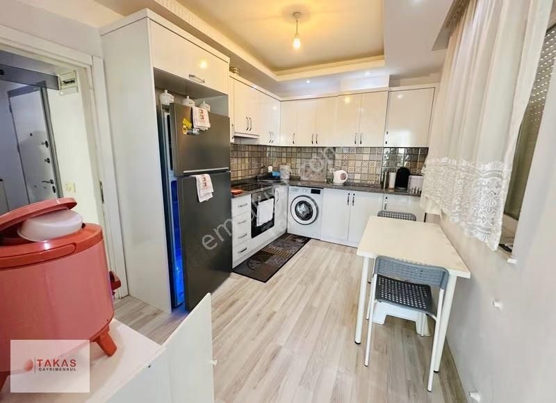 Kızıl Toprak Mah. 2+1 Katta Tek Daire - Görsel 5