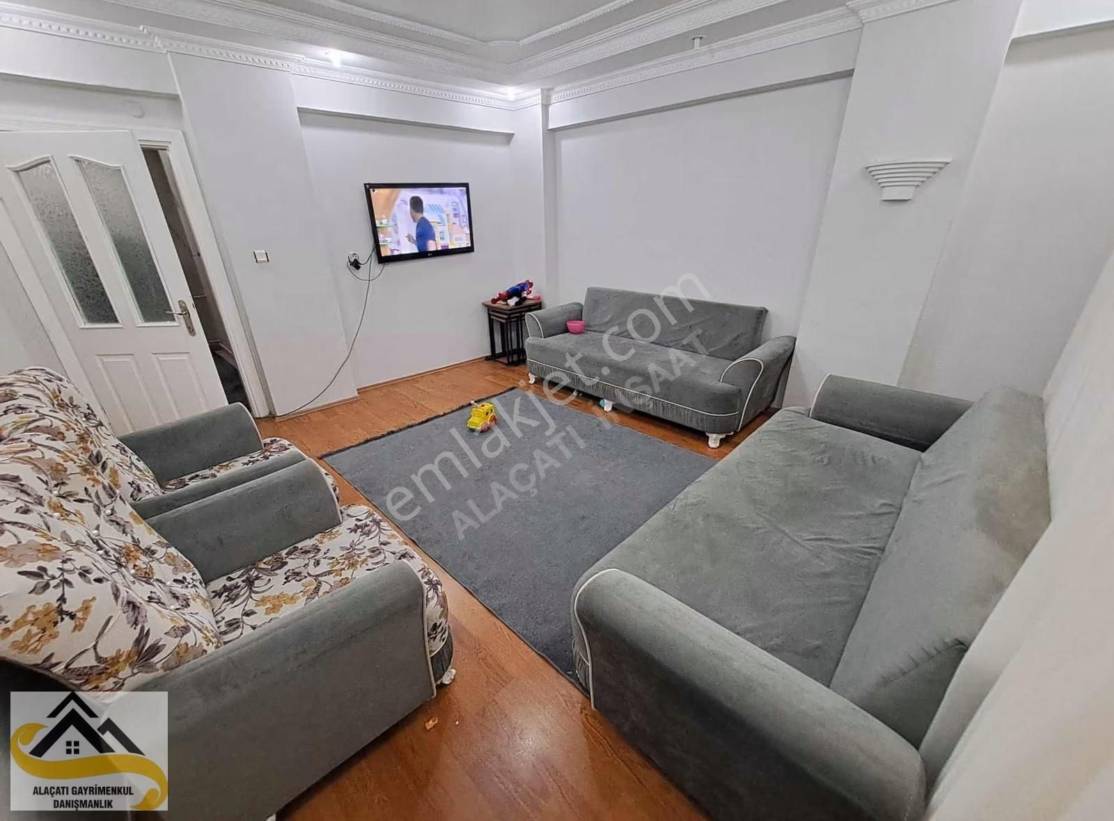 Alaçatı Dan Güzel Konumda Güzel 120 M2 3+1 2.kat 18 Yaş Daire - Görsel 3