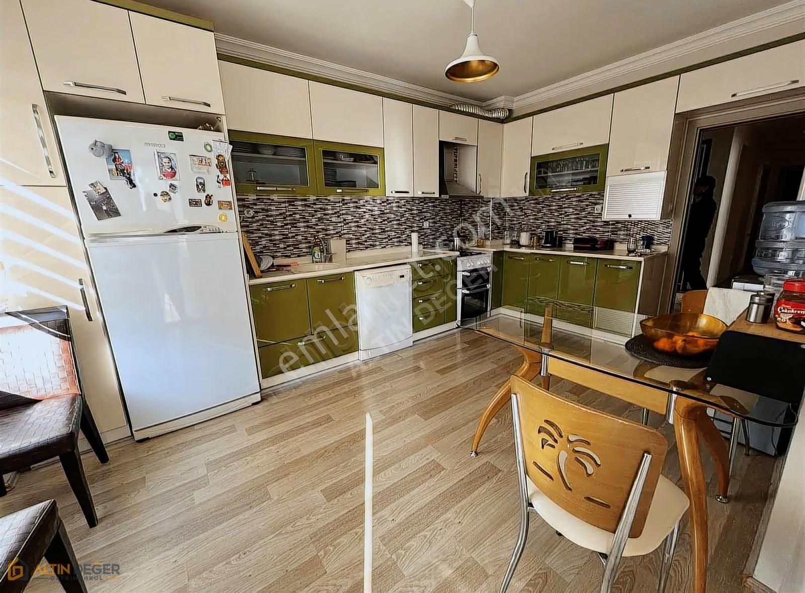 Şehitlik Yıldırım Beyazıt Sitesinde Satılık 4+1 Arakat Lux Daire - Görsel 6