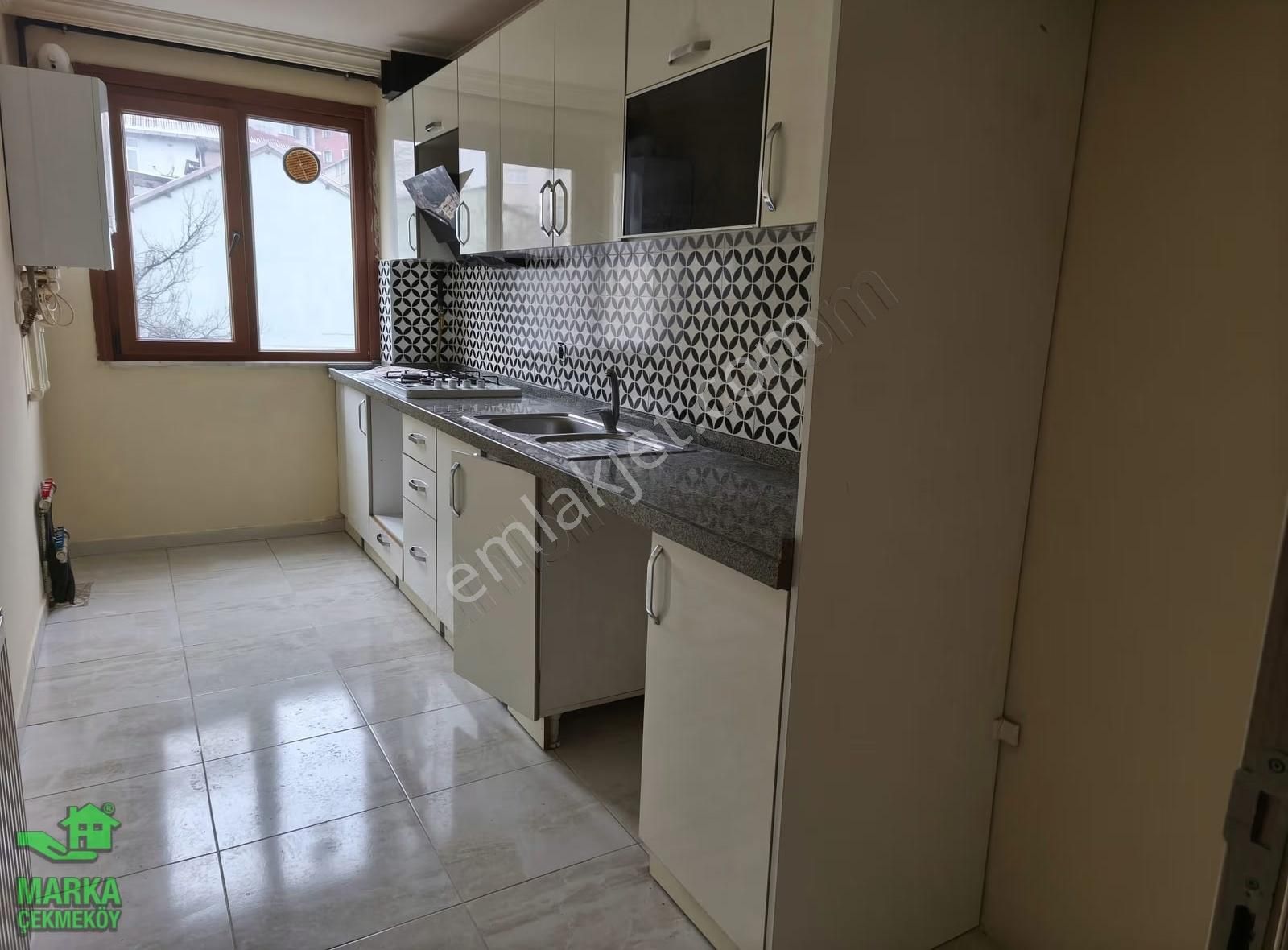 Çekmeköy Taşdelen Soğukpınar Mah. Diş Hastahanesine Yürüme 2+1 - Görsel 33