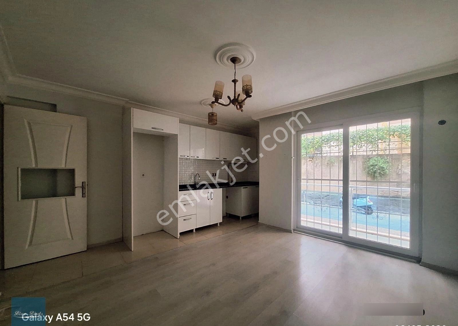 Kuşadası Satılık Türkmen Mahallesi 2+1 1. Kat Daire