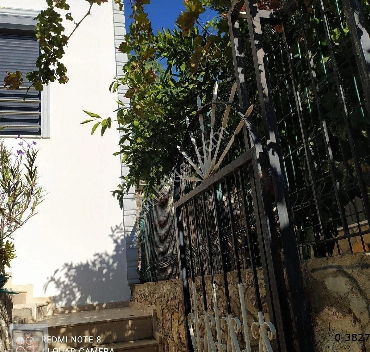 Gümüldür De Triplex Villa