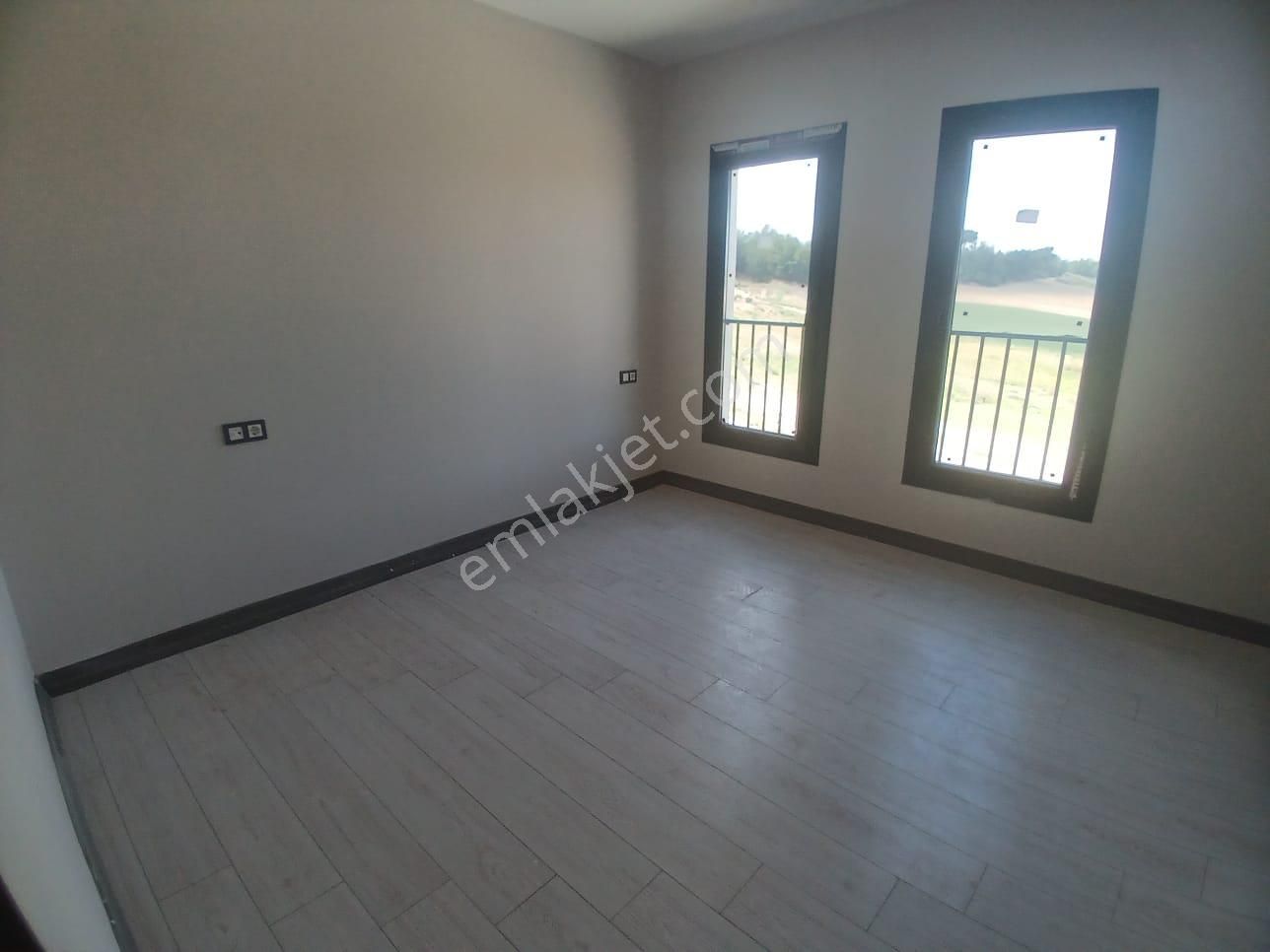 Buruk Tokilerde 3+1 Doğalgazlı Güneş Enerjili Geniş Fırsat Kiralık Daire !! Açıklama Oku!! - Görsel 10