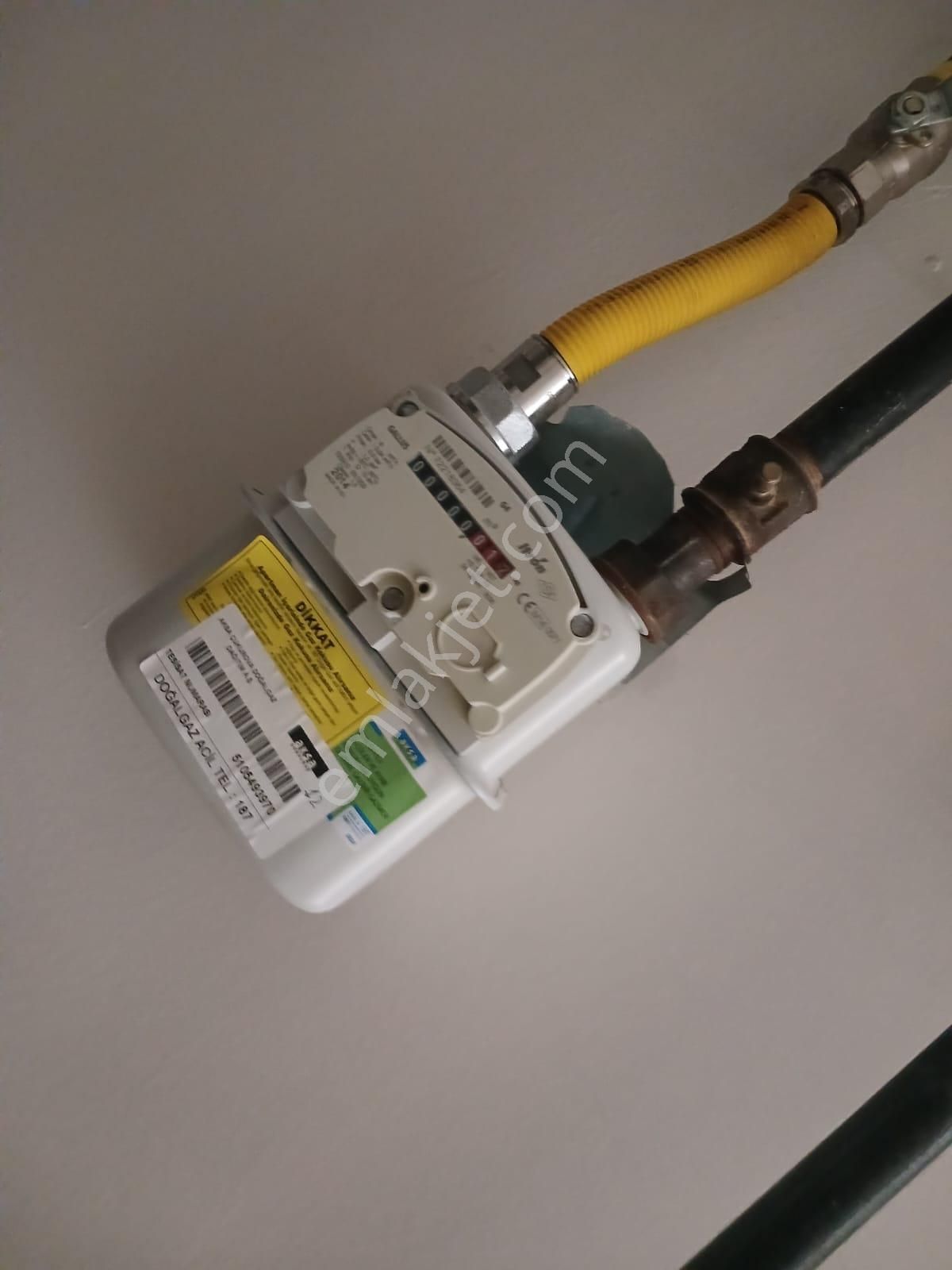 Buruk Tokilerde 3+1 Doğalgazlı Güneş Enerjili Geniş Fırsat Kiralık Daire !! Açıklama Oku!! - Görsel 2