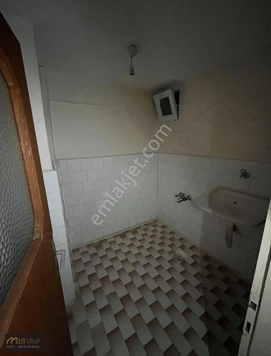 Akşemsettin Mahallesinde Uygun Fiyatlı Fırsat Satılık Daire!! - Görsel 3