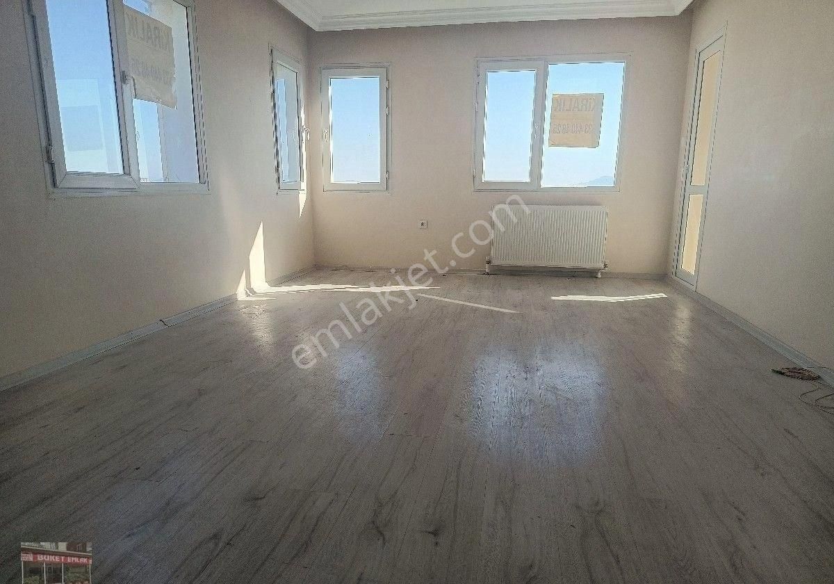 Buket Emlaktan Kiralık 3+1 Daire Ara Kat Doğalgazlı Ebeveyn Banyolu Kilerli Asansörlü - Görsel 23