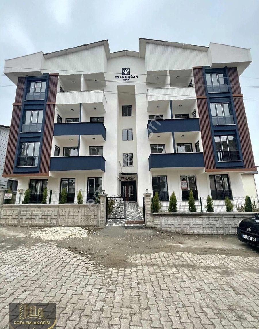 Tavşanlıda Sıfır Binada 2+1 Yüksek Giriş Daire