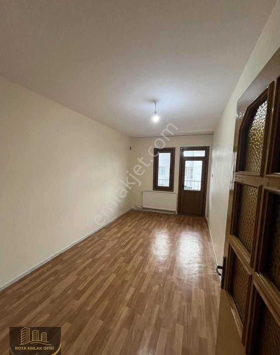 Merkezi Konumda Kiralık 3+1 Daire - Görsel 11